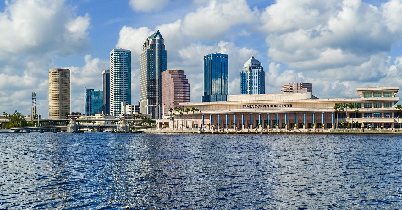 tampa-2963497_1280