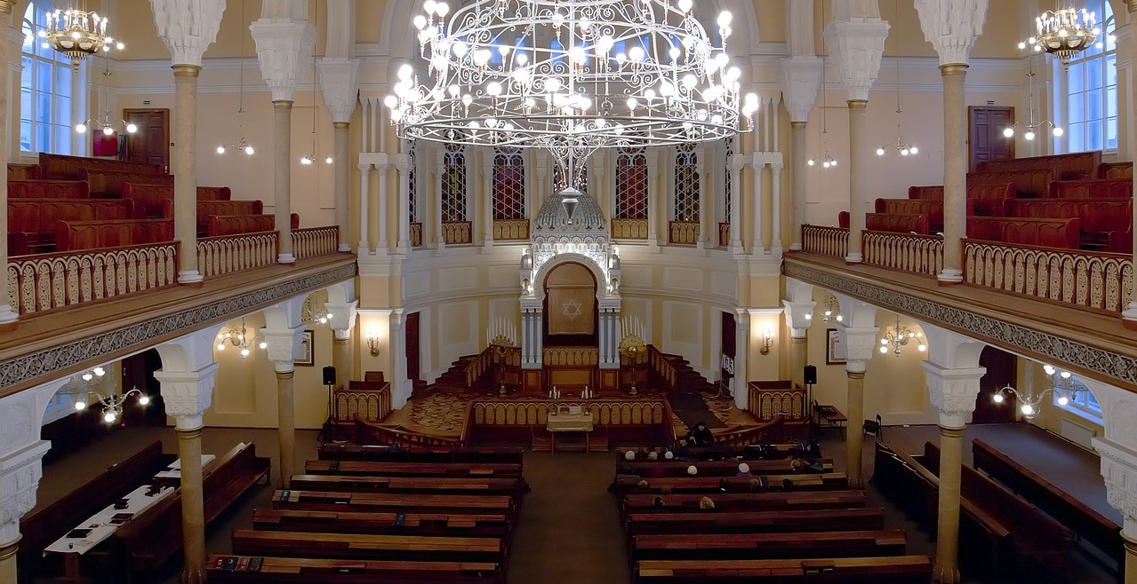 inside of a synagogue